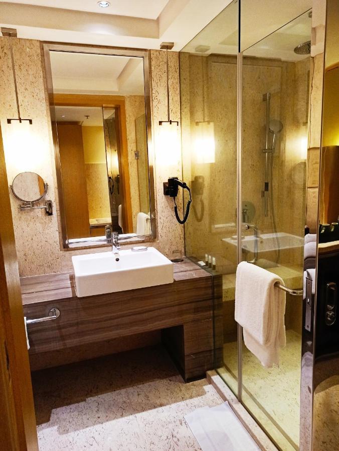 Courtyard By Marriott Bilaspur Экстерьер фото