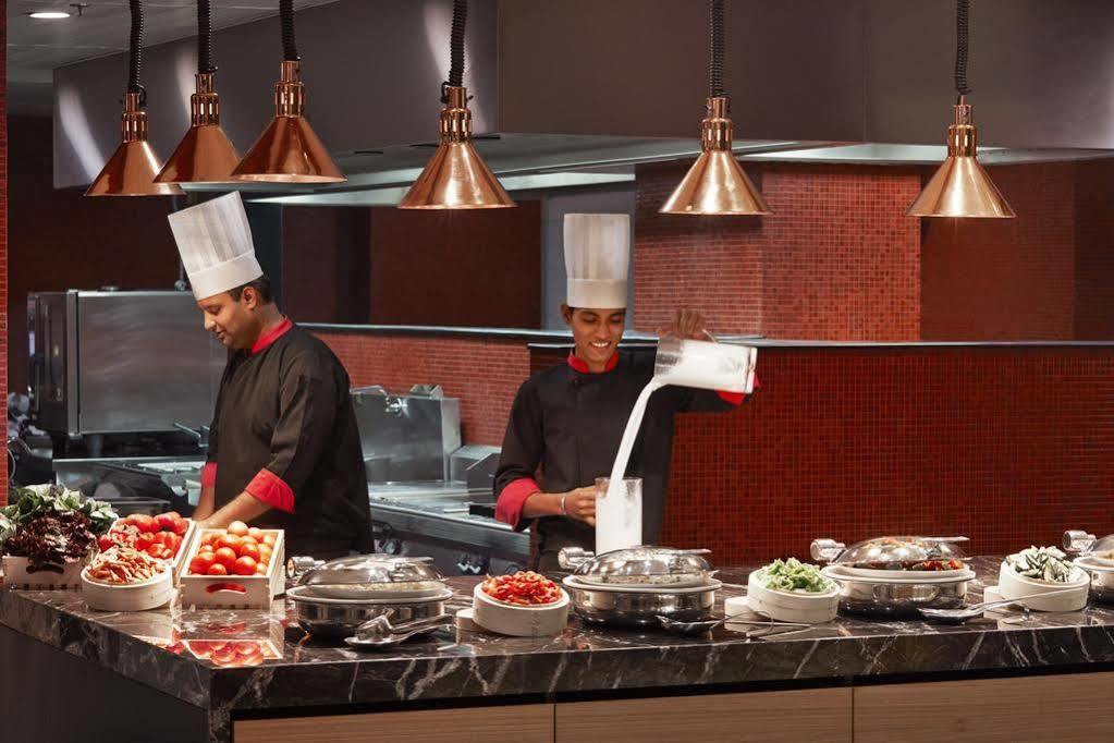 Courtyard By Marriott Bilaspur Экстерьер фото